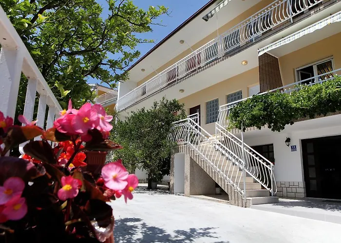 Carmen Appartement *