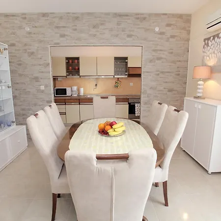 Carmen Appartement *